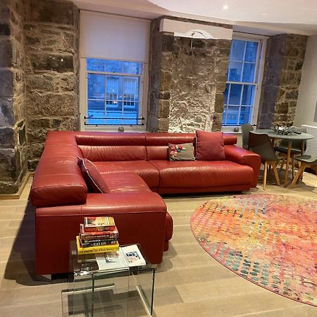 Joivy Elegant Home At The Heart Of The Royal Mile EDI Eksteriør billede