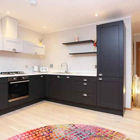 Joivy Elegant Home At The Heart Of The Royal Mile EDI Eksteriør billede